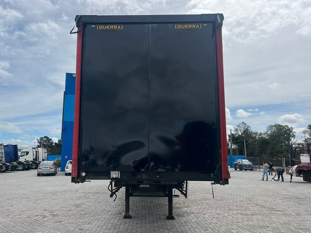 Carreta SEMI-REBOQUE BAU SIDER Guerra ANO 2014 3 Eixos de Rodolima Caminhoes no Paraná