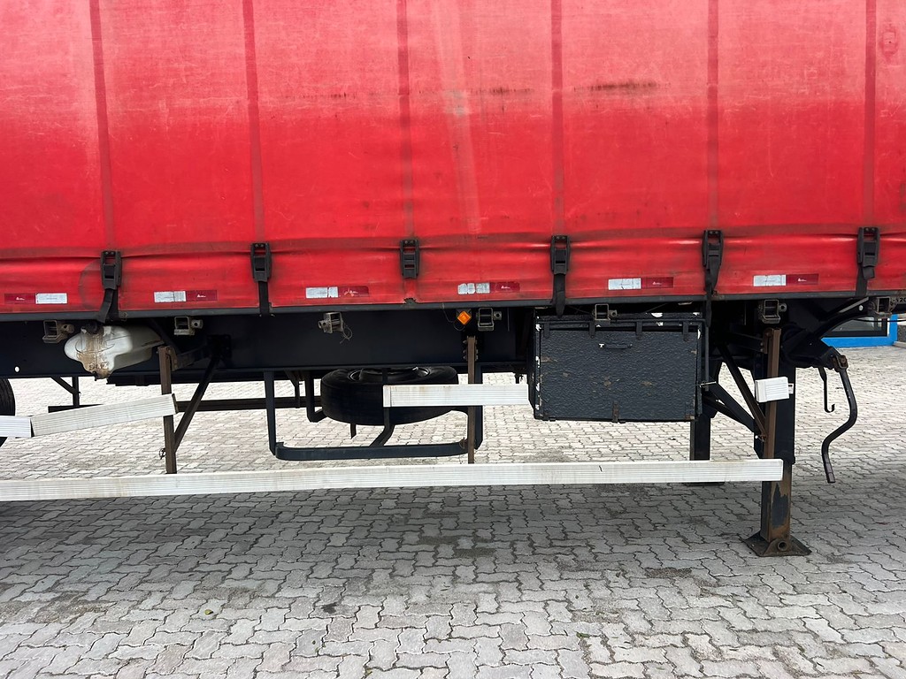 Carreta SEMI-REBOQUE BAU SIDER Guerra ANO 2014 3 Eixos de Rodolima Caminhoes no Paraná