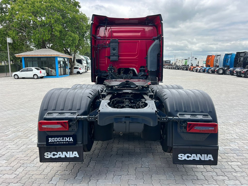 Caminhão SCANIA P360 Cavalo Mecânico ANO 2024 de Rodolima Caminhoes no Paraná