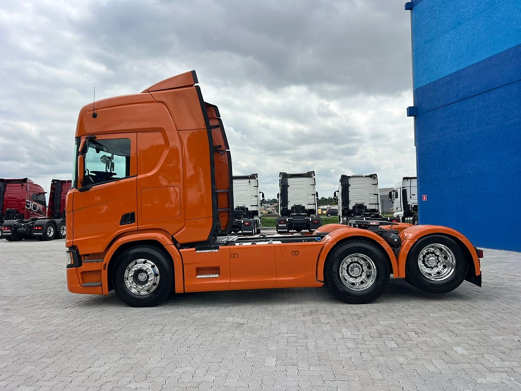 Caminhão SCANIA 450 Cavalo Mecânico ANO 2023 de Rodolima Caminhoes no Paraná