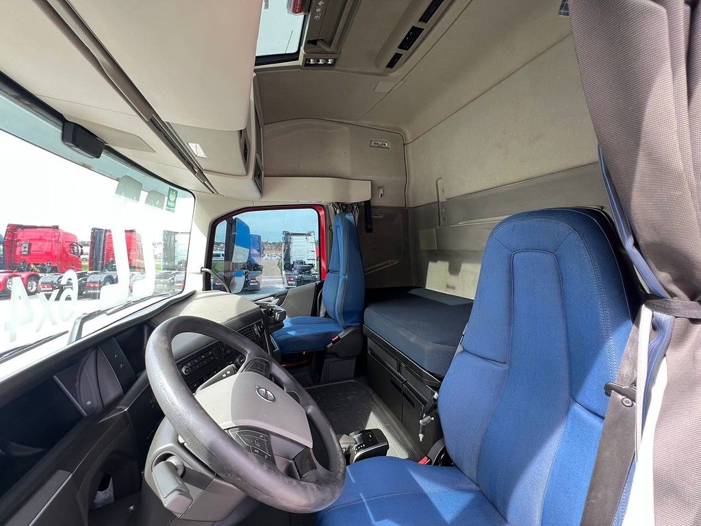 Caminhão VOLVO FH 540 Cavalo Mecânico ANO 2022 de Rodolima Caminhoes no Paraná