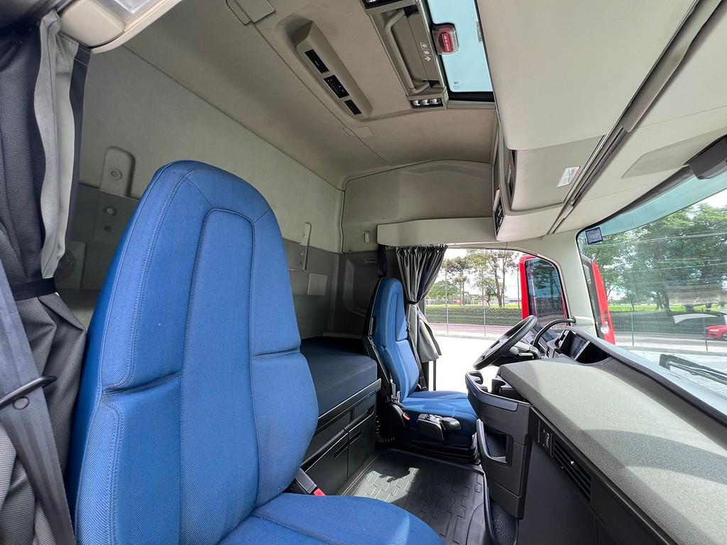 Caminhão VOLVO FH 540 Cavalo Mecânico ANO 2022 de Rodolima Caminhoes no Paraná