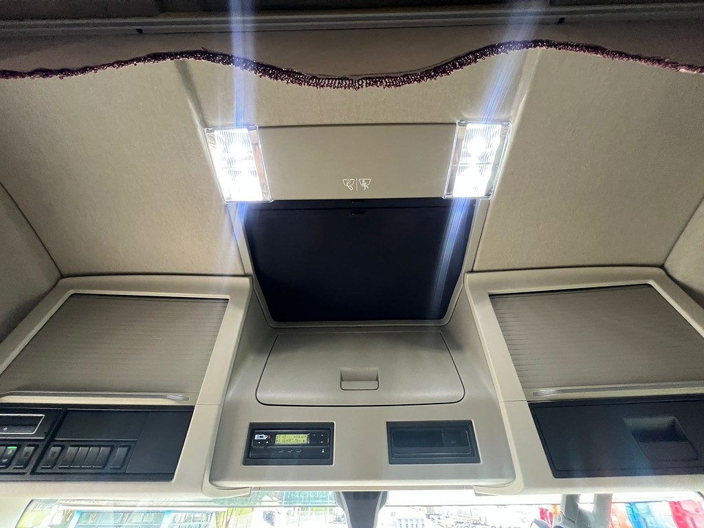 Caminhão VOLVO FH 460 Cavalo Mecânico ANO 2019 de Rodolima Caminhoes no Paraná