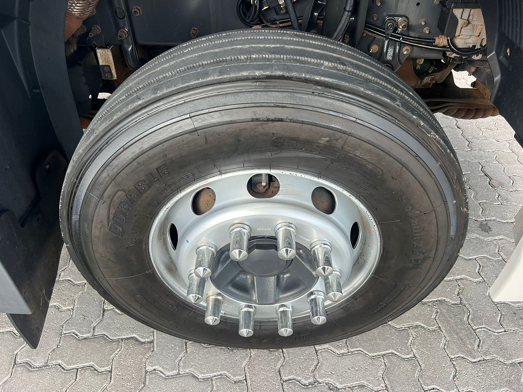 Caminhão VOLVO FH 460 Cavalo Mecânico ANO 2019 de Rodolima Caminhoes no Paraná