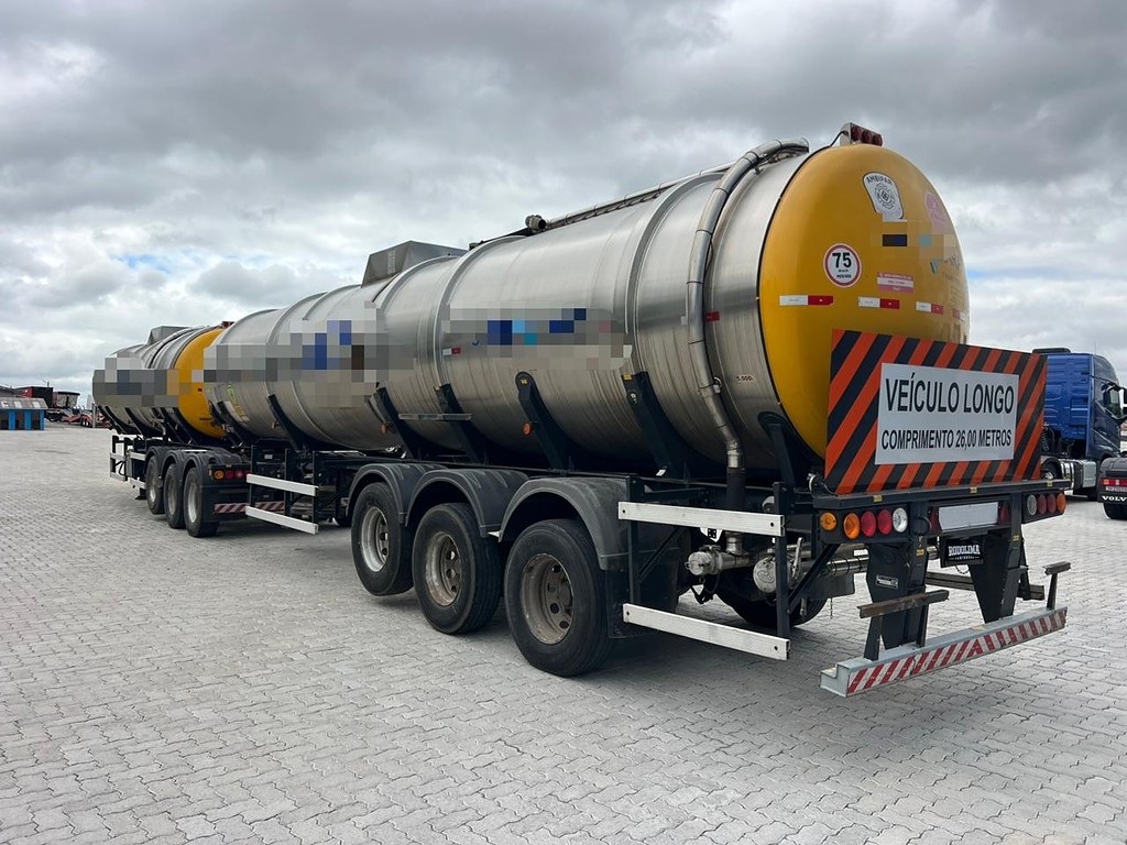 Carreta BITREM 9 EIXOS TANQUE INOX Rodotecnica ANO 2014 6 Eixos de Rodolima Caminhoes no Paraná