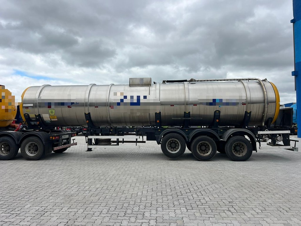 Carreta BITREM 9 EIXOS TANQUE INOX Rodotecnica ANO 2014 6 Eixos de Rodolima Caminhoes no Paraná