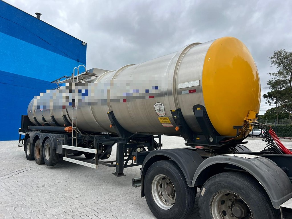 Carreta BITREM 9 EIXOS TANQUE INOX Rodotecnica ANO 2014 6 Eixos de Rodolima Caminhoes no Paraná