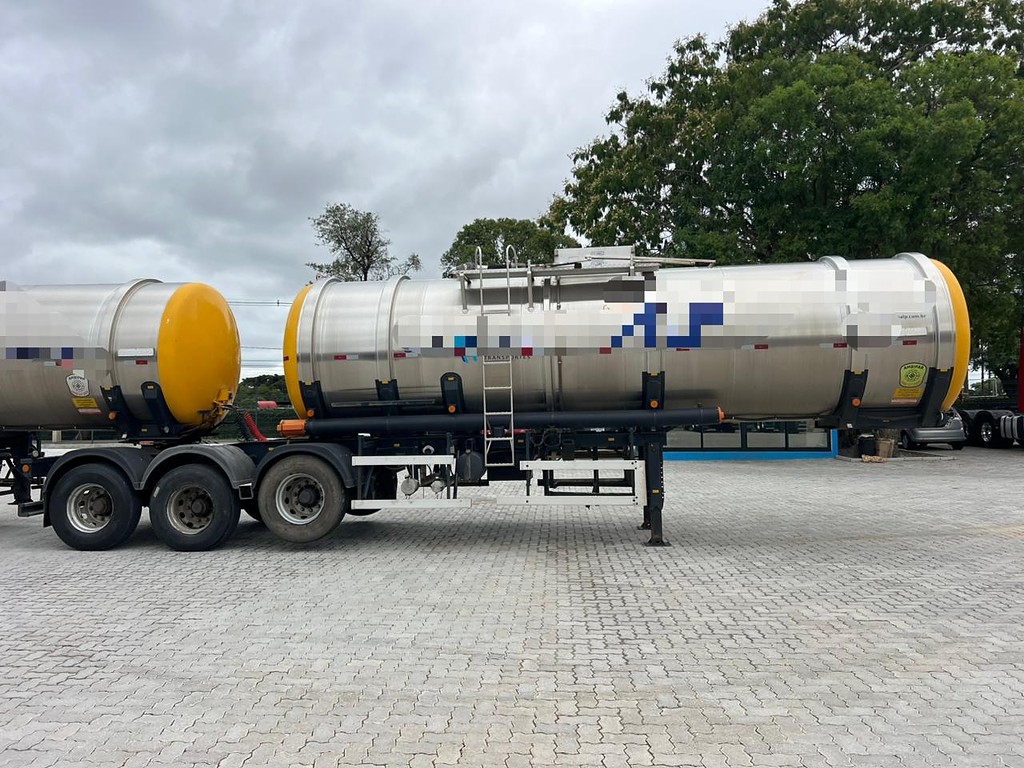 Carreta BITREM 9 EIXOS TANQUE INOX Rodotecnica ANO 2014 6 Eixos de Rodolima Caminhoes no Paraná