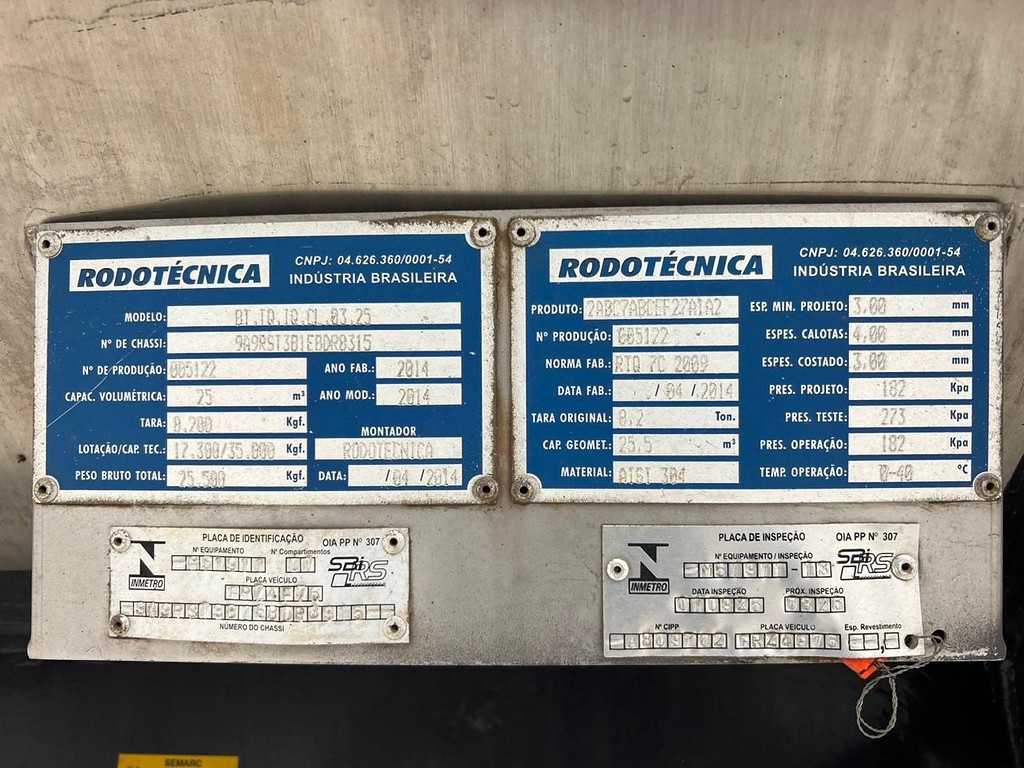 Carreta BITREM 9 EIXOS TANQUE INOX Rodotecnica ANO 2014 6 Eixos de Rodolima Caminhoes no Paraná