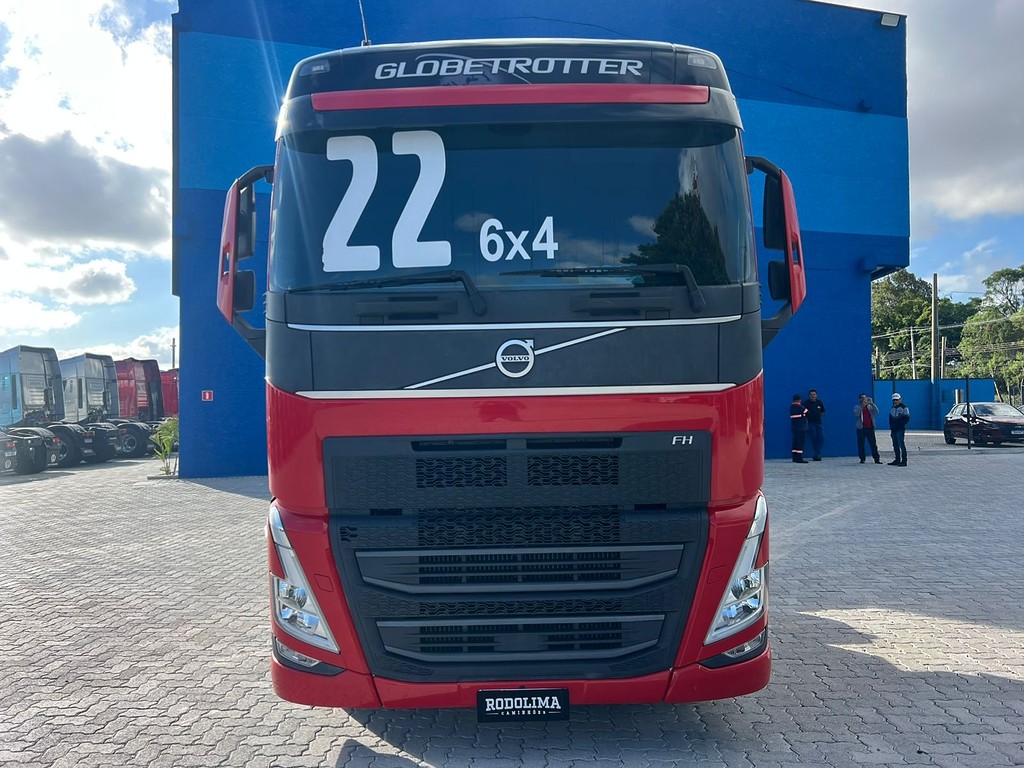 Caminhão VOLVO FH 540 Cavalo Mecânico ANO 2022 de Rodolima Caminhoes no Paraná
