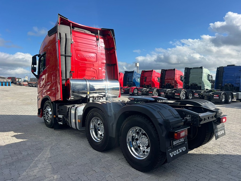 Caminhão VOLVO FH 540 Cavalo Mecânico ANO 2022 de Rodolima Caminhoes no Paraná