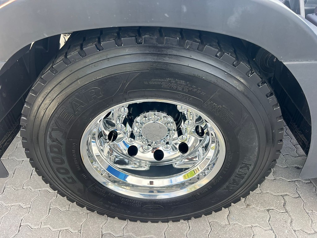 Caminhão VOLVO FH 540 Cavalo Mecânico ANO 2022 de Rodolima Caminhoes no Paraná