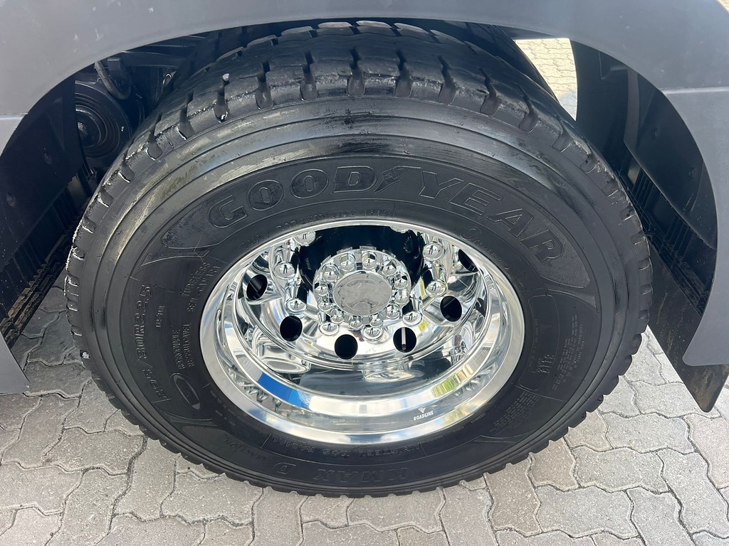 Caminhão VOLVO FH 540 Cavalo Mecânico ANO 2022 de Rodolima Caminhoes no Paraná