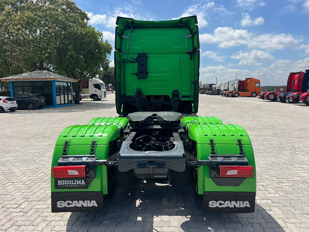 Caminhão SCANIA 450 Cavalo Mecânico ANO 2023 de Rodolima Caminhoes no Paraná