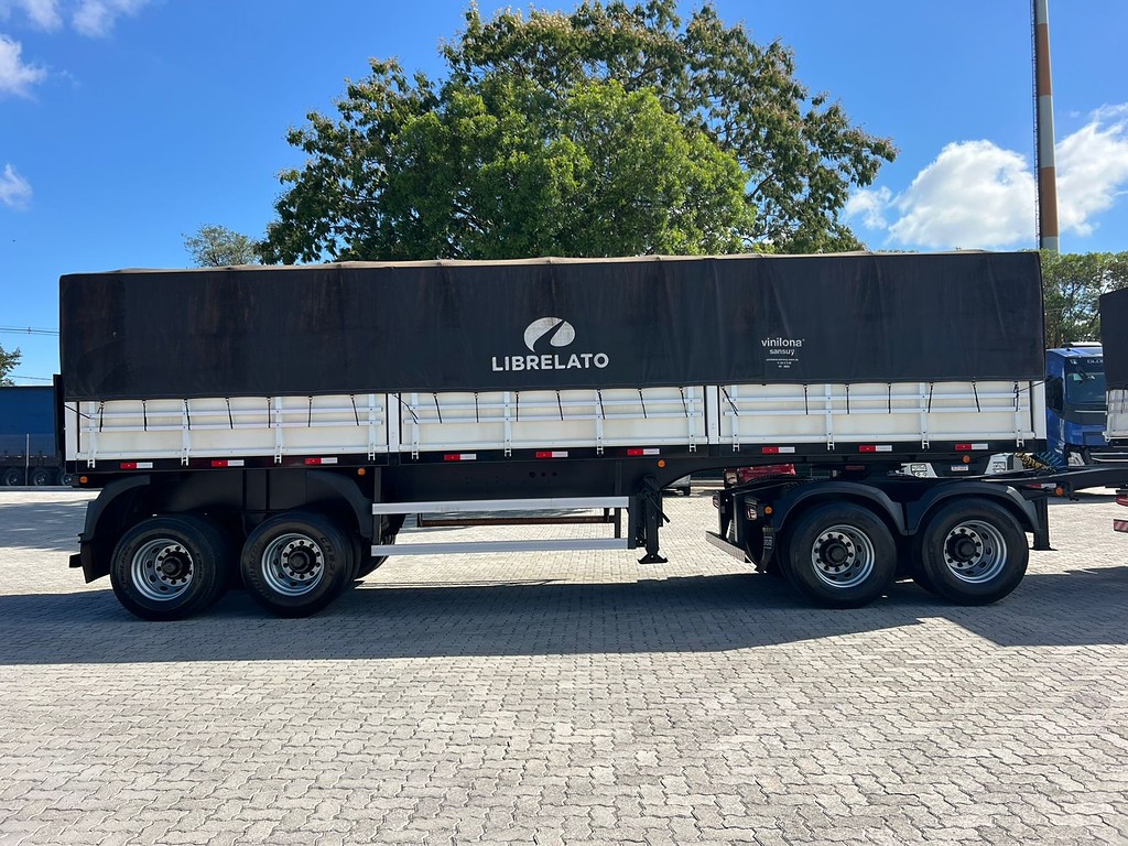 Carreta RODOTREM GRANELEIRO Librelato ANO 2022 9 Eixos de Rodolima Caminhoes no Paraná