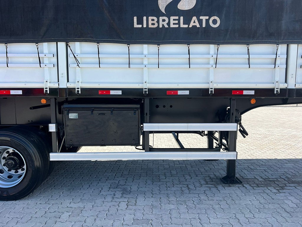 Carreta RODOTREM GRANELEIRO Librelato ANO 2022 9 Eixos de Rodolima Caminhoes no Paraná