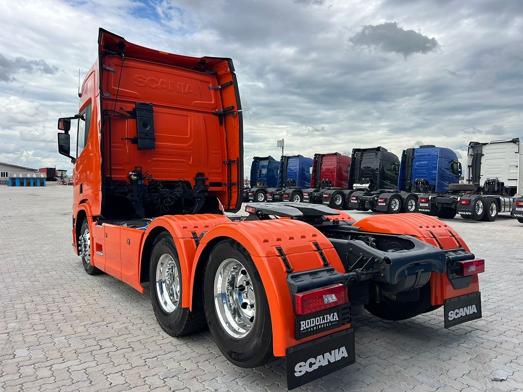 Caminhão SCANIA 450 Cavalo Mecânico ANO 2023 de Rodolima Caminhoes no Paraná