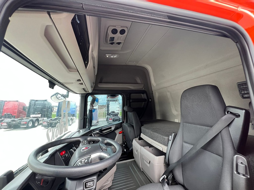 Caminhão SCANIA 450 Cavalo Mecânico ANO 2023 de Rodolima Caminhoes no Paraná