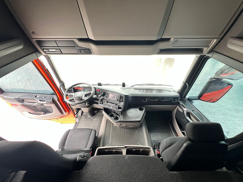 Caminhão SCANIA 450 Cavalo Mecânico ANO 2023 de Rodolima Caminhoes no Paraná