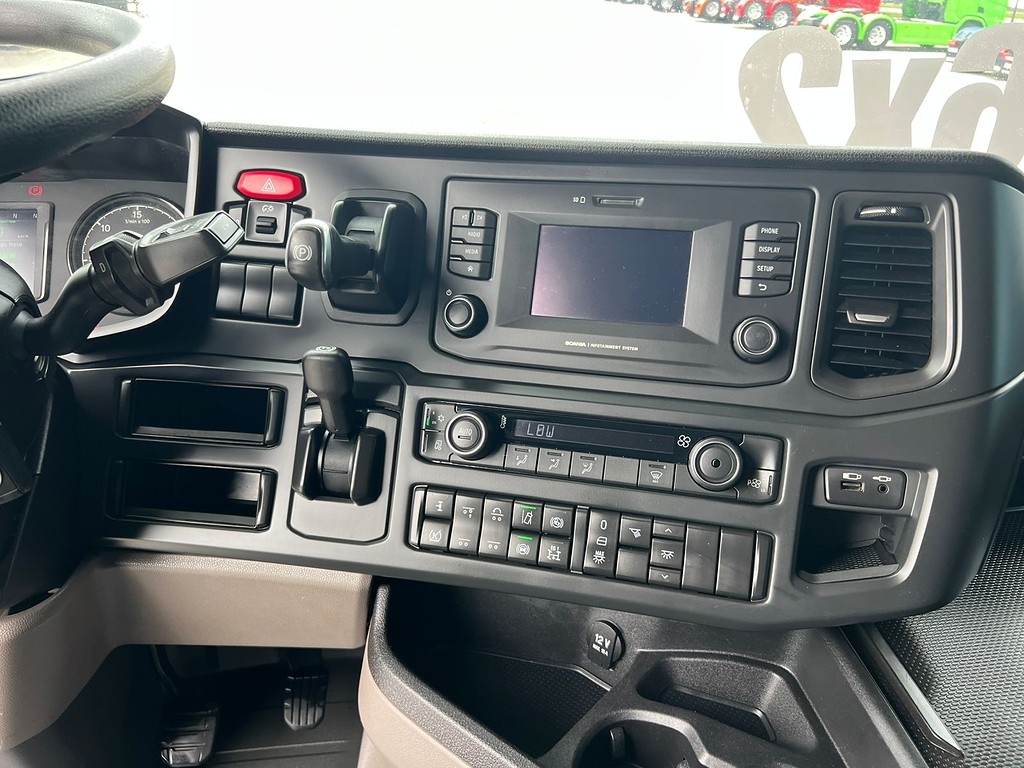 Caminhão SCANIA 450 Cavalo Mecânico ANO 2023 de Rodolima Caminhoes no Paraná