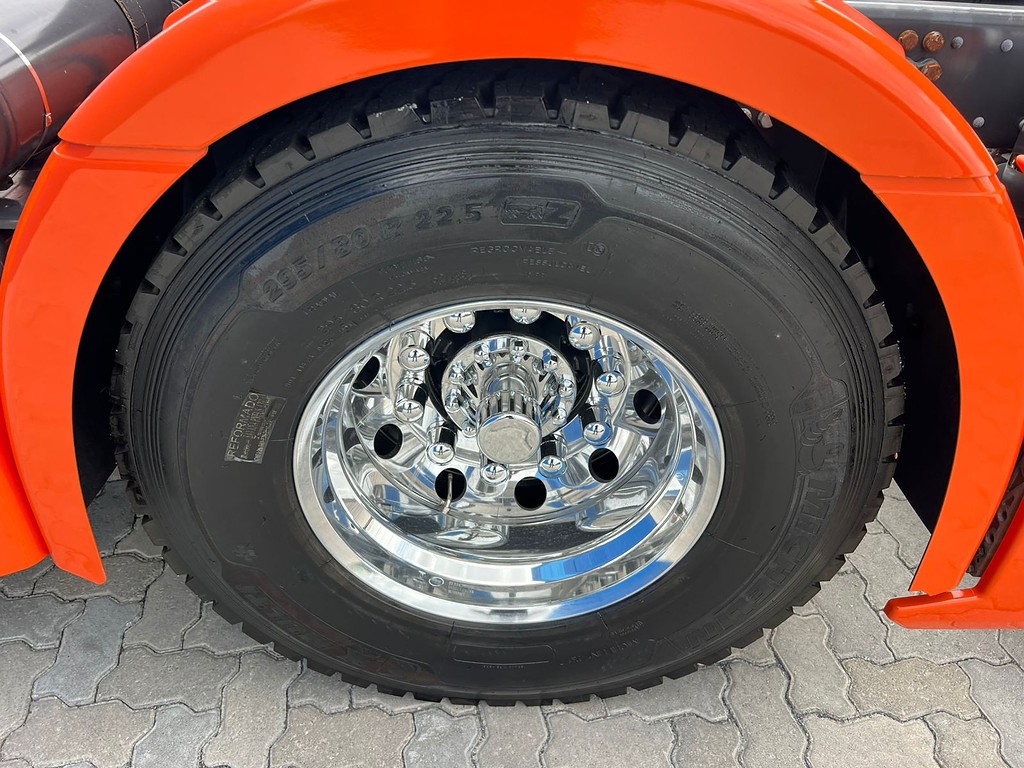 Caminhão SCANIA 450 Cavalo Mecânico ANO 2023 de Rodolima Caminhoes no Paraná