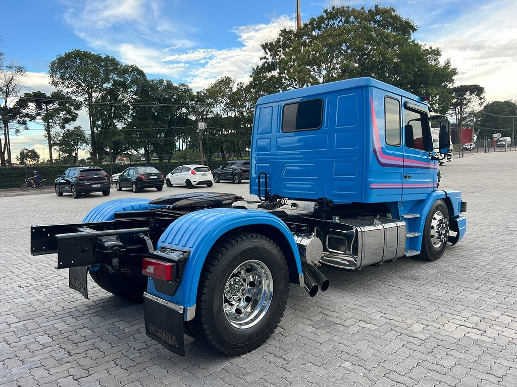 Caminhão SCANIA 113 360 Cavalo Mecânico ANO 1995 de Rodolima Caminhoes no Paraná
