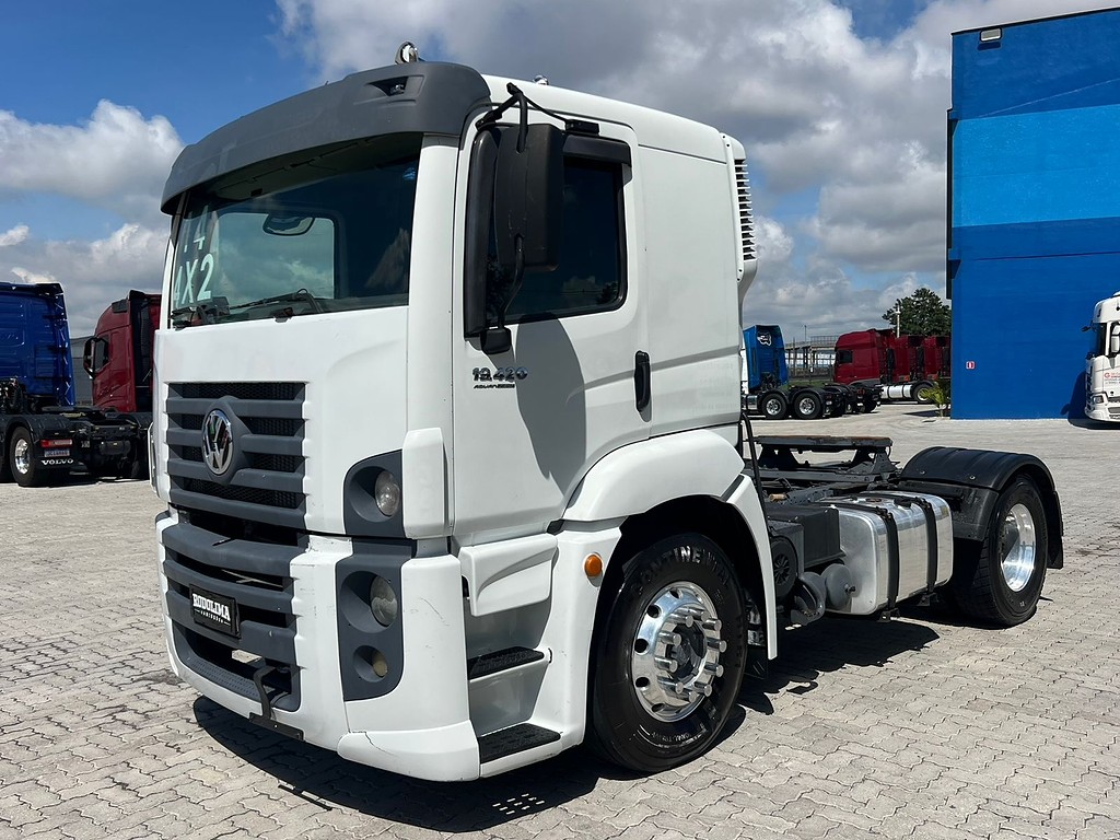 Caminhão VOLKSWAGEN VW 19420 Cavalo Mecânico ANO 2014 de Rodolima Caminhoes no Paraná