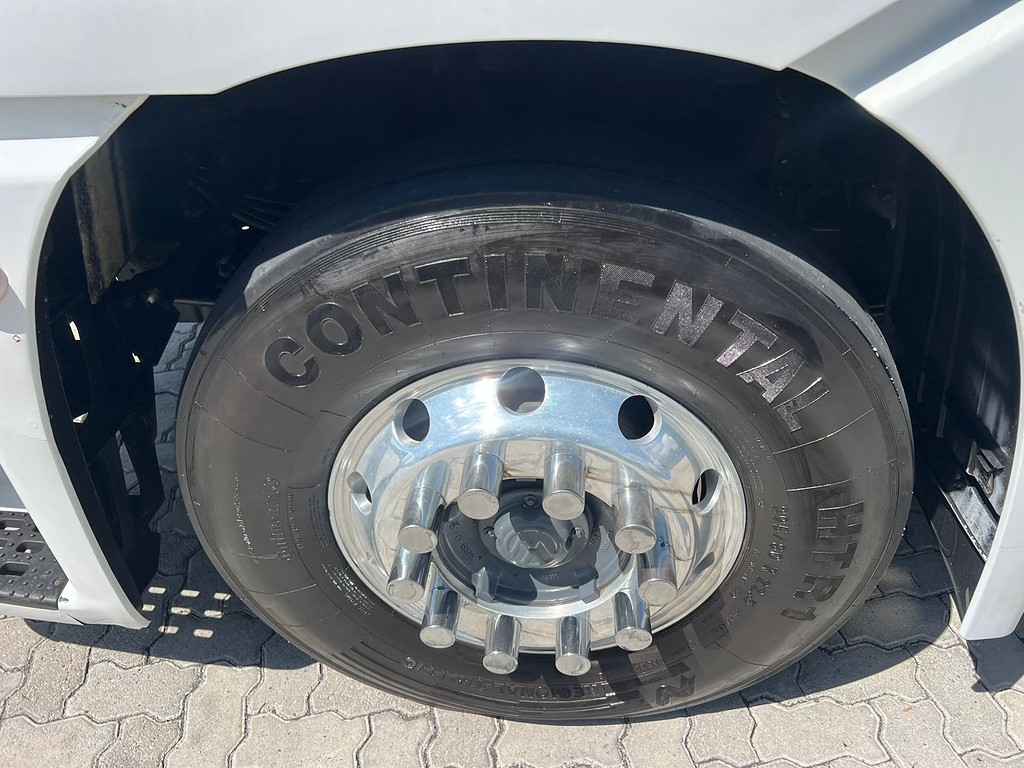 Caminhão VOLKSWAGEN VW 19420 Cavalo Mecânico ANO 2014 de Rodolima Caminhoes no Paraná