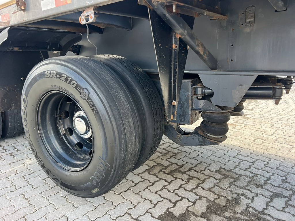 Carreta SEMI-REBOQUE CARGA SECA Facchini ANO 2013 1+1+1 Vanderleia de Rodolima Caminhoes no Paraná