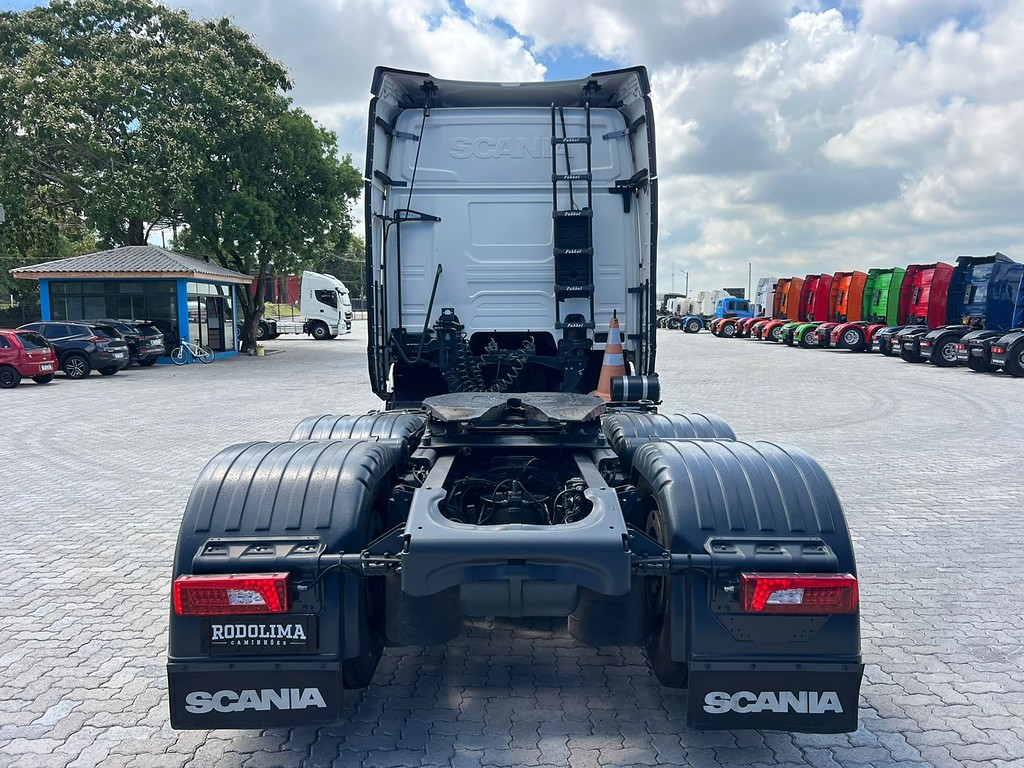 Caminhão SCANIA 450 Cavalo Mecânico ANO 2020 de Rodolima Caminhoes no Paraná