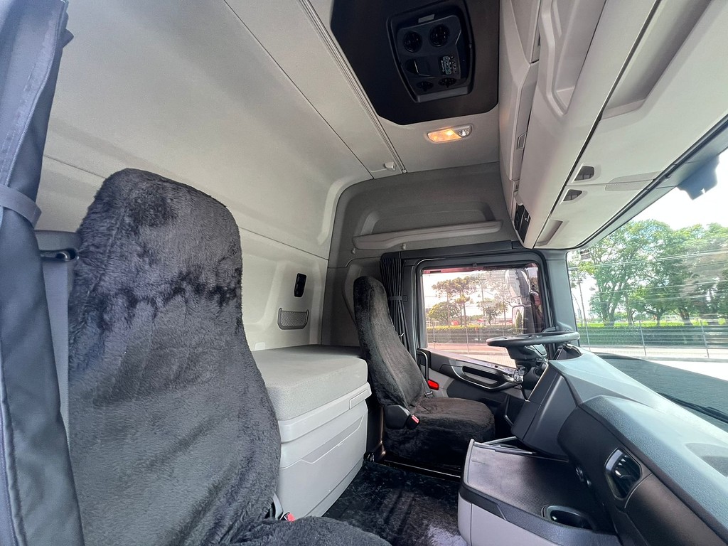 Caminhão SCANIA 450 Cavalo Mecânico ANO 2020 de Rodolima Caminhoes no Paraná