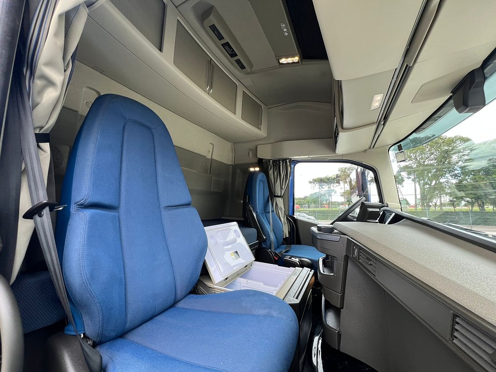 Caminhão VOLVO FH 540 Cavalo Mecânico ANO 2024 de Rodolima Caminhoes no Paraná