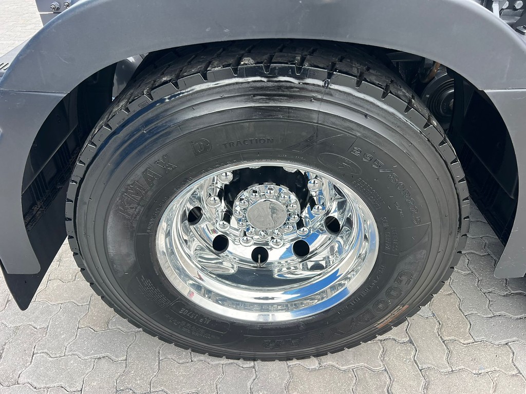 Caminhão VOLVO FH 540 Cavalo Mecânico ANO 2024 de Rodolima Caminhoes no Paraná