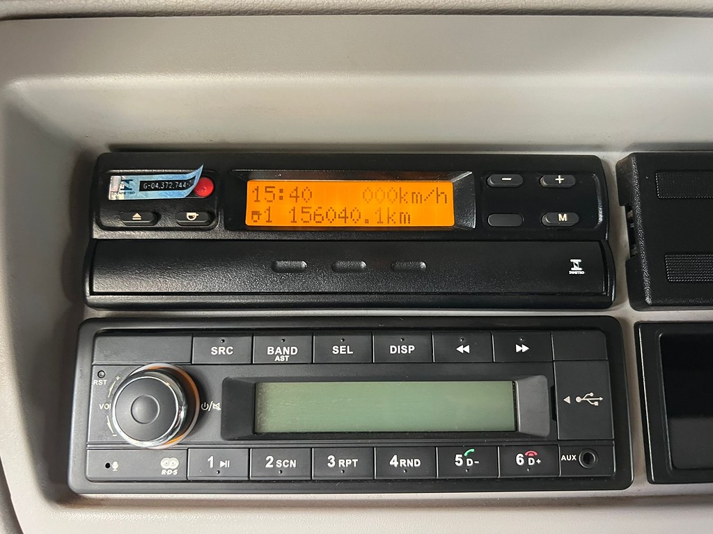 Caminhão VOLVO VM 270 Baú Furgão ANO 2021 de Rodolima Caminhoes no Paraná