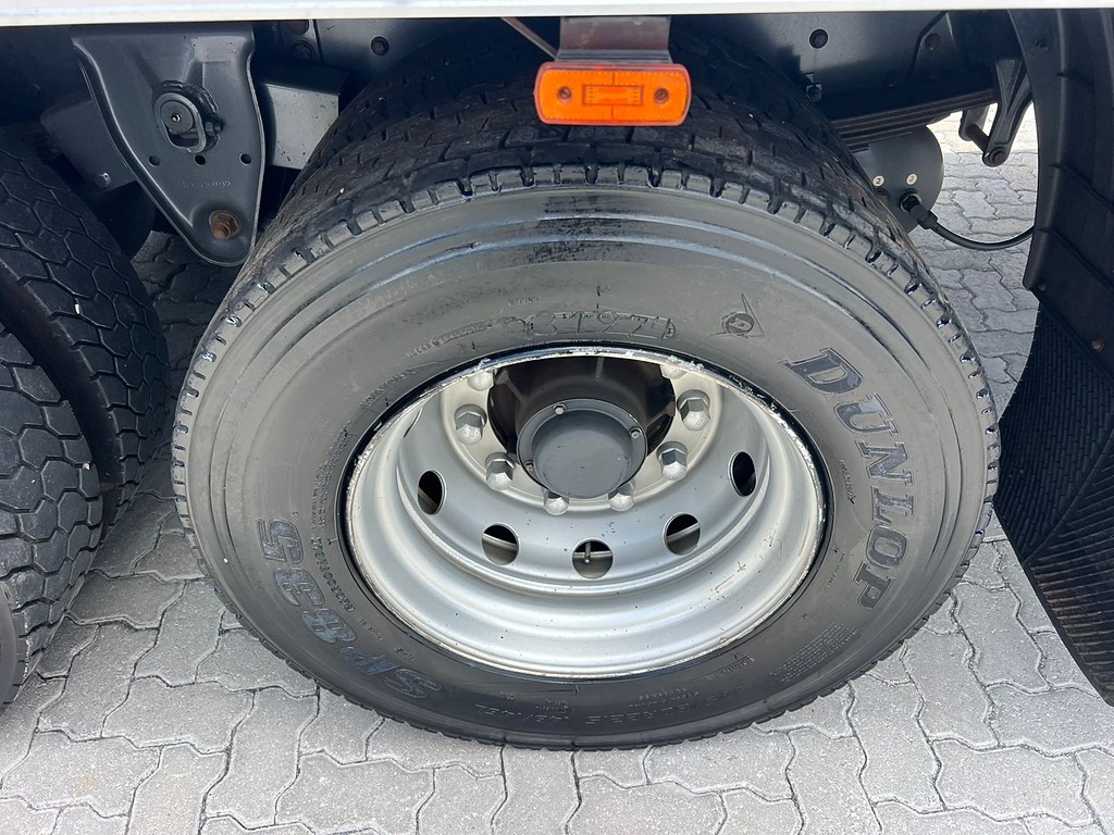 Caminhão VOLVO VM 270 Baú Furgão ANO 2021 de Rodolima Caminhoes no Paraná