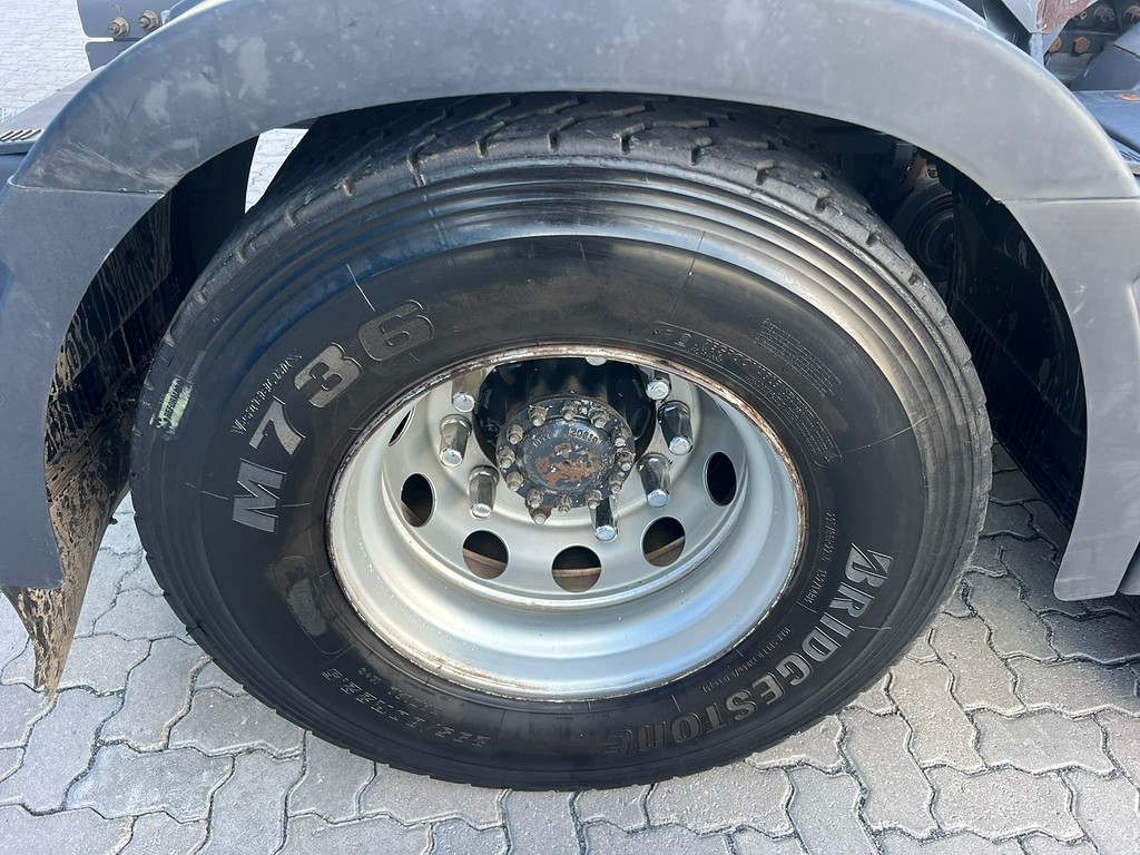 Caminhão VOLVO FH 540 Cavalo Mecânico ANO 2016 de Rodolima Caminhoes no Paraná