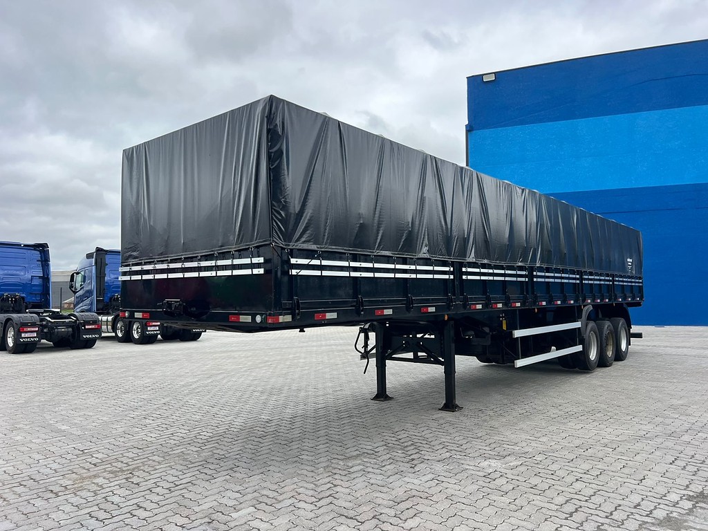 Carreta SEMI-REBOQUE GRANELEIRO Librelato ANO 2021 3 Eixos de Rodolima Caminhoes no Paraná