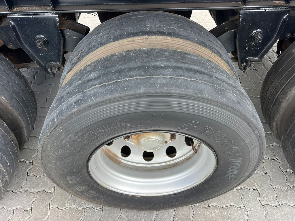 Carreta SEMI-REBOQUE GRANELEIRO Librelato ANO 2021 3 Eixos de Rodolima Caminhoes no Paraná