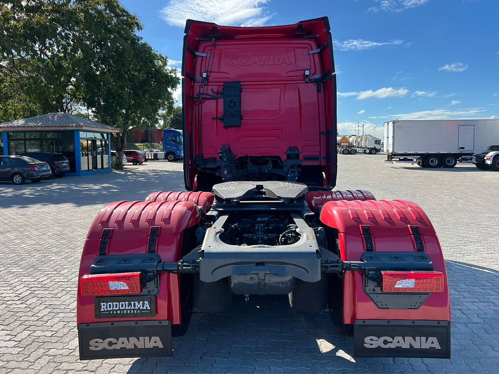 Caminhão SCANIA 450 Cavalo Mecânico ANO 2022 de Rodolima Caminhoes no Paraná