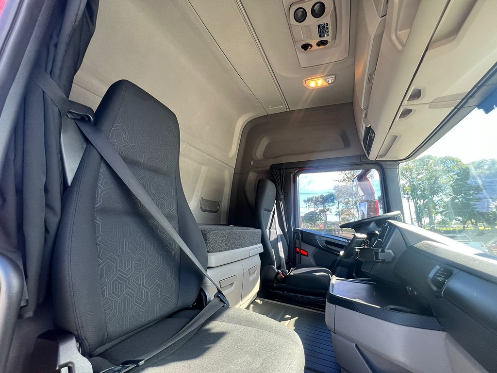 Caminhão SCANIA 450 Cavalo Mecânico ANO 2022 de Rodolima Caminhoes no Paraná