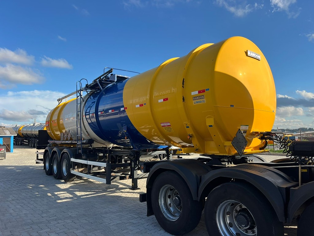 Carreta BITREM 9 EIXOS TANQUE AÇO Randon ANO 2020 9 Eixos de Rodolima Caminhoes no Paraná