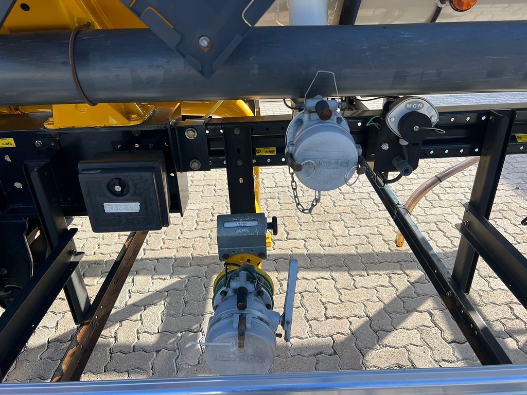 Carreta BITREM 9 EIXOS TANQUE AÇO Randon ANO 2020 9 Eixos de Rodolima Caminhoes no Paraná