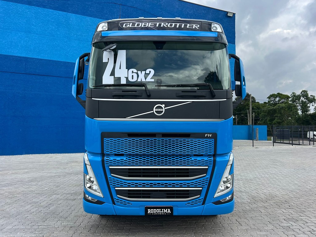 Caminhão VOLVO FH 500 Cavalo Mecânico ANO 2024 de Rodolima Caminhoes no Paraná