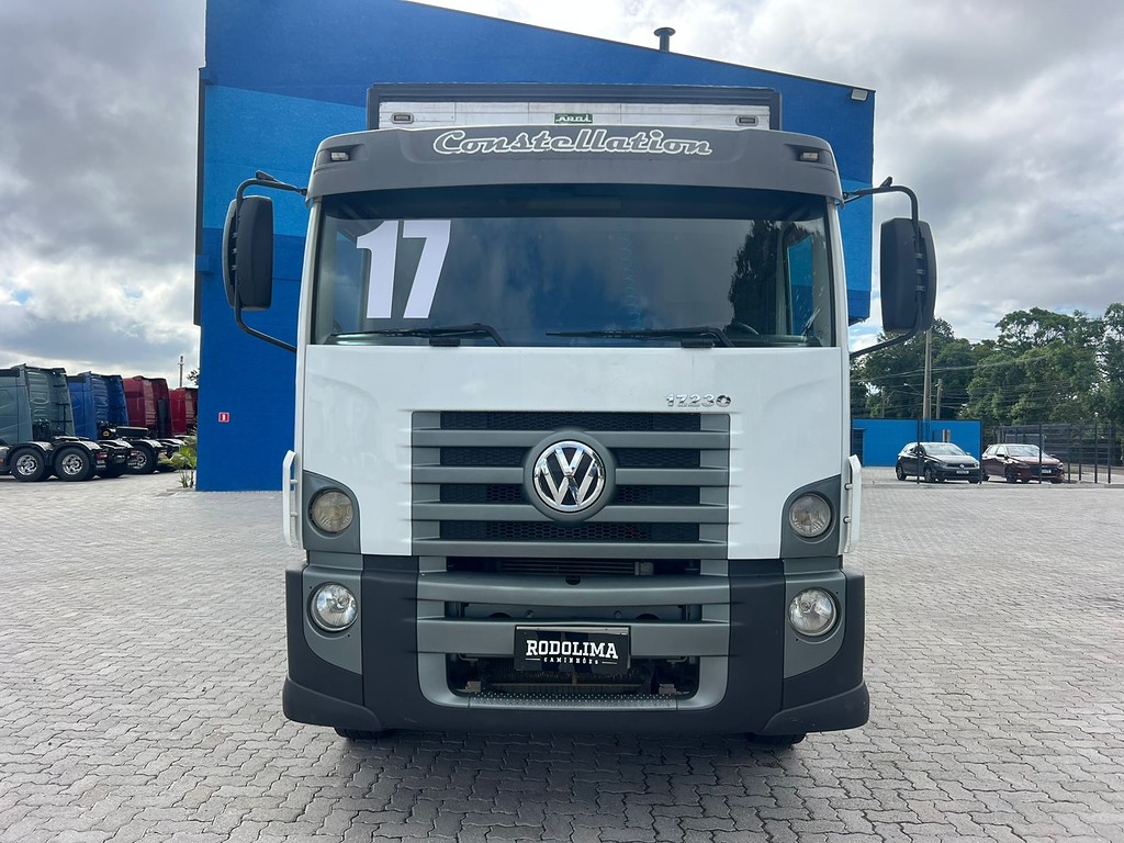Caminhão VOLKSWAGEN VW 17230 Baú Furgão ANO 2017 de Rodolima Caminhoes no Paraná