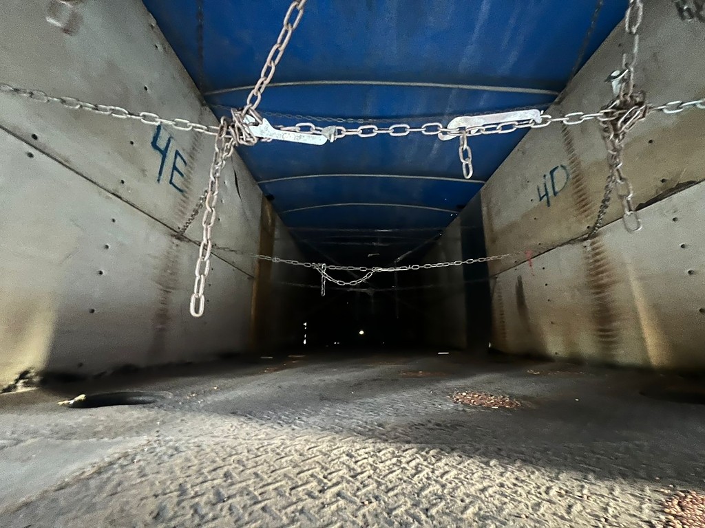 Carreta SEMI-REBOQUE GRANELEIRO Randon ANO 2010 3 Eixos de Rodolima Caminhoes no Paraná