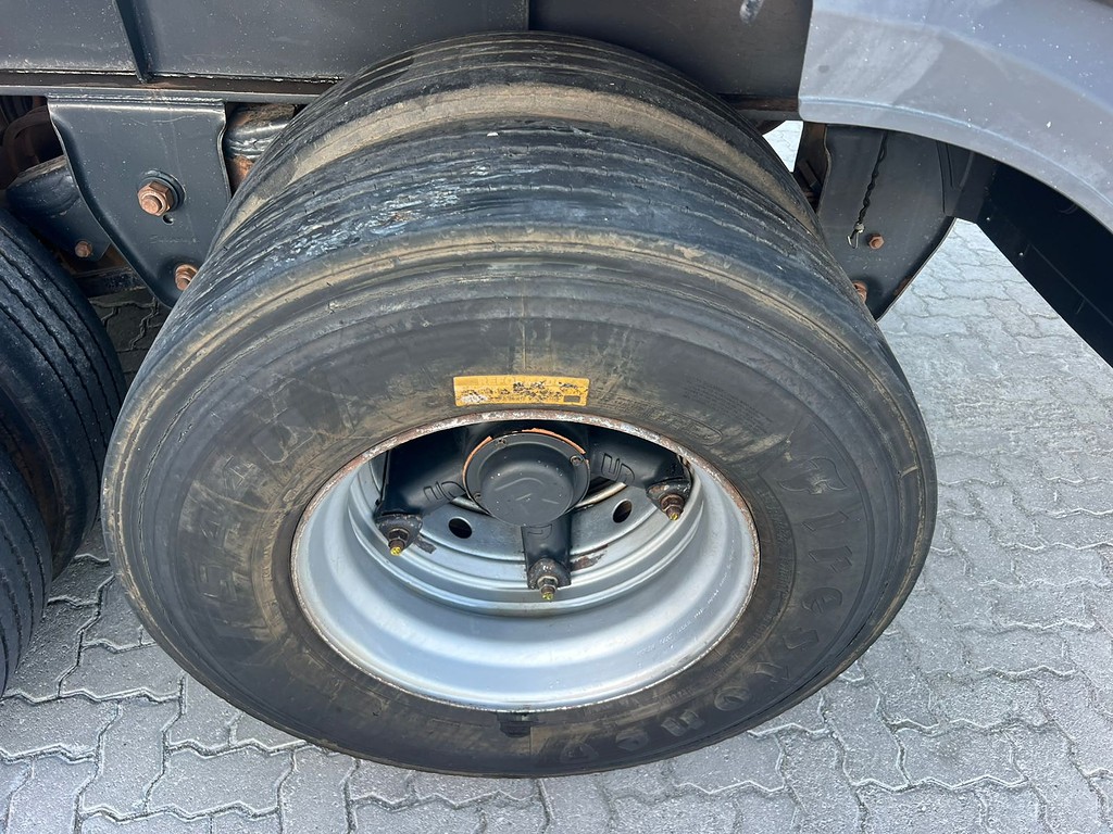 Carreta SEMI-REBOQUE GRANELEIRO Randon ANO 2010 3 Eixos de Rodolima Caminhoes no Paraná