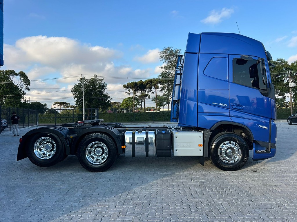 Caminhão VOLVO FH 460 Cavalo Mecânico ANO 2024 de Rodolima Caminhoes no Paraná