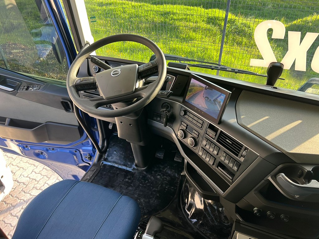 Caminhão VOLVO FH 460 Cavalo Mecânico ANO 2024 de Rodolima Caminhoes no Paraná