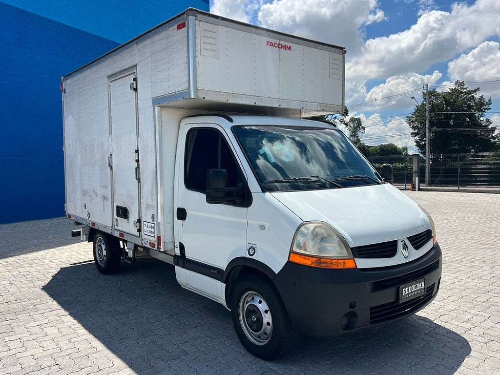 Caminhão RENAULT MASTER Baú Furgão ANO 2013 de Rodolima Caminhoes no Paraná
