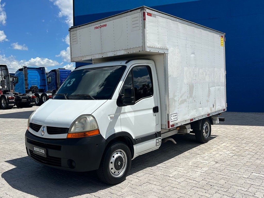 Caminhão RENAULT MASTER Baú Furgão ANO 2013 de Rodolima Caminhoes no Paraná